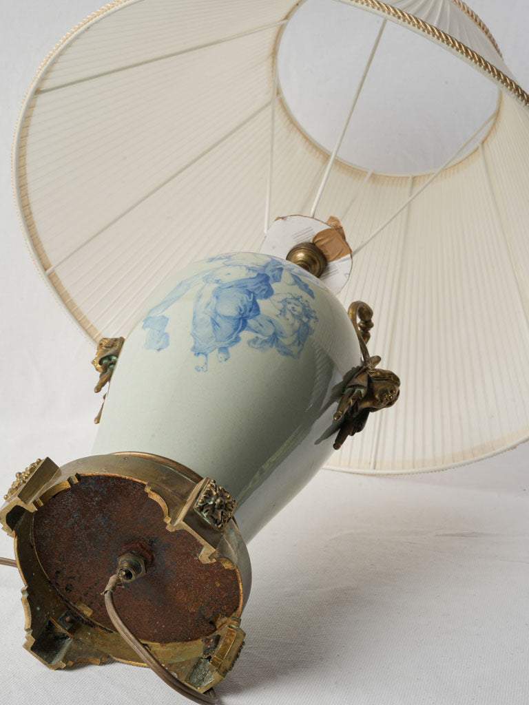 Personalized repairable lampshade component
