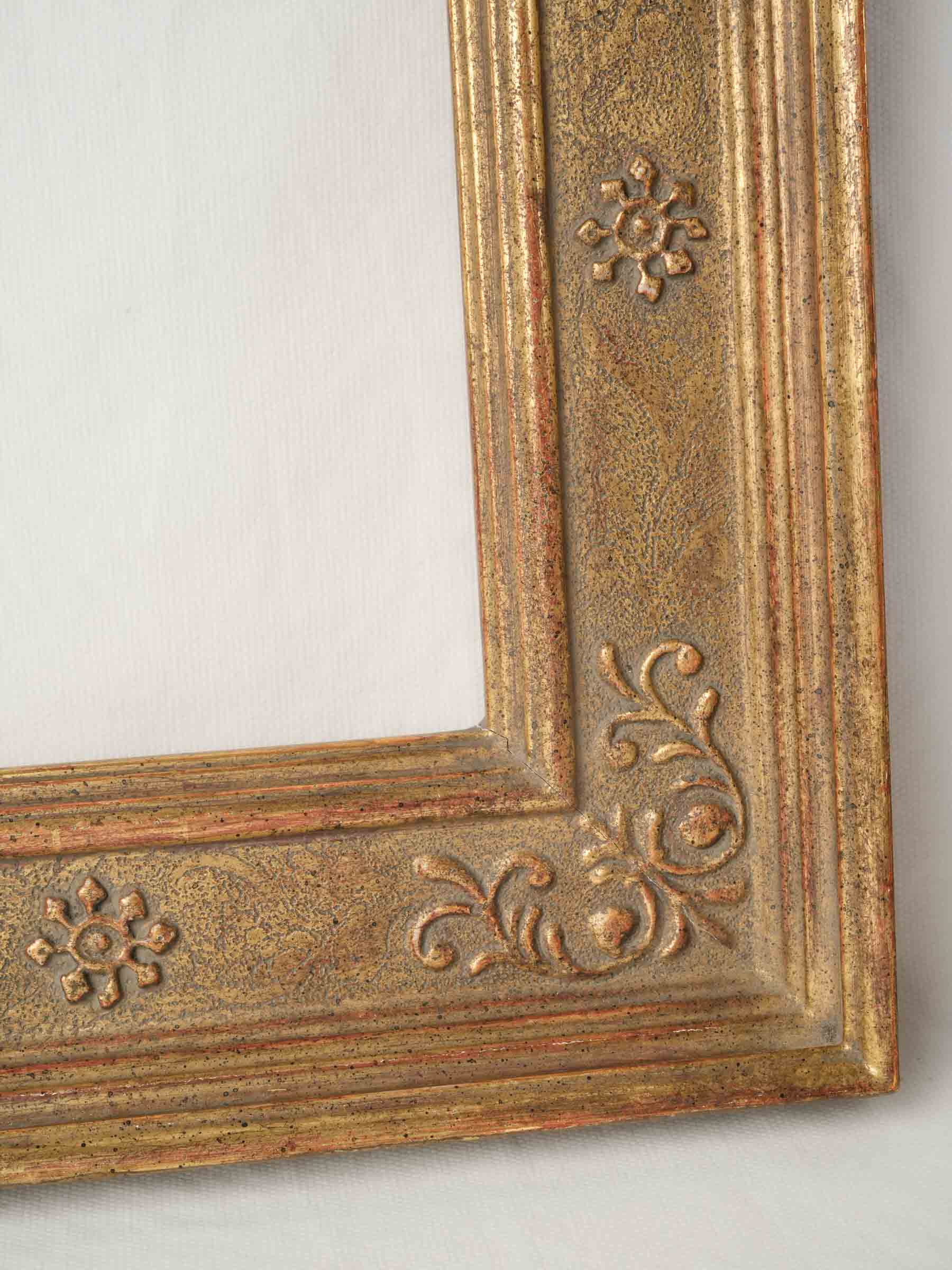 Small Renaissance-Style Frame w/ Muted Gilding, Italy, 20th Century - 13¾" x 13"