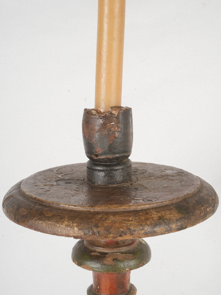 Elegant eighteenth-century candlestick piece