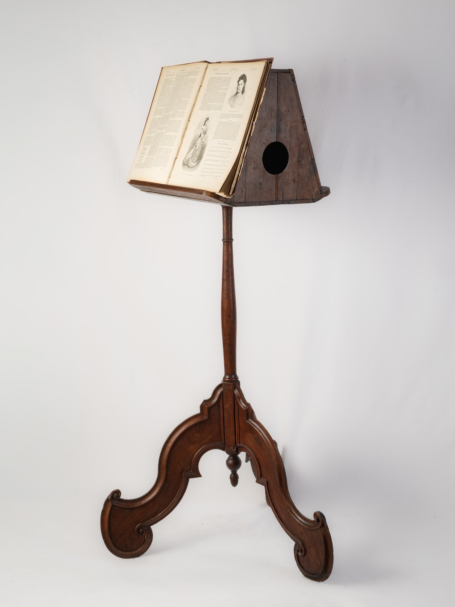 Elegant oak walnut vintage lectern