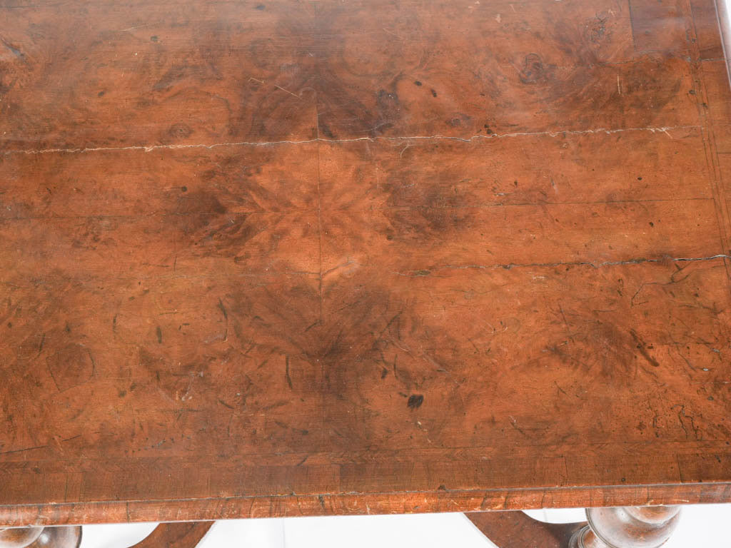 Distinctive serpentine X-form table