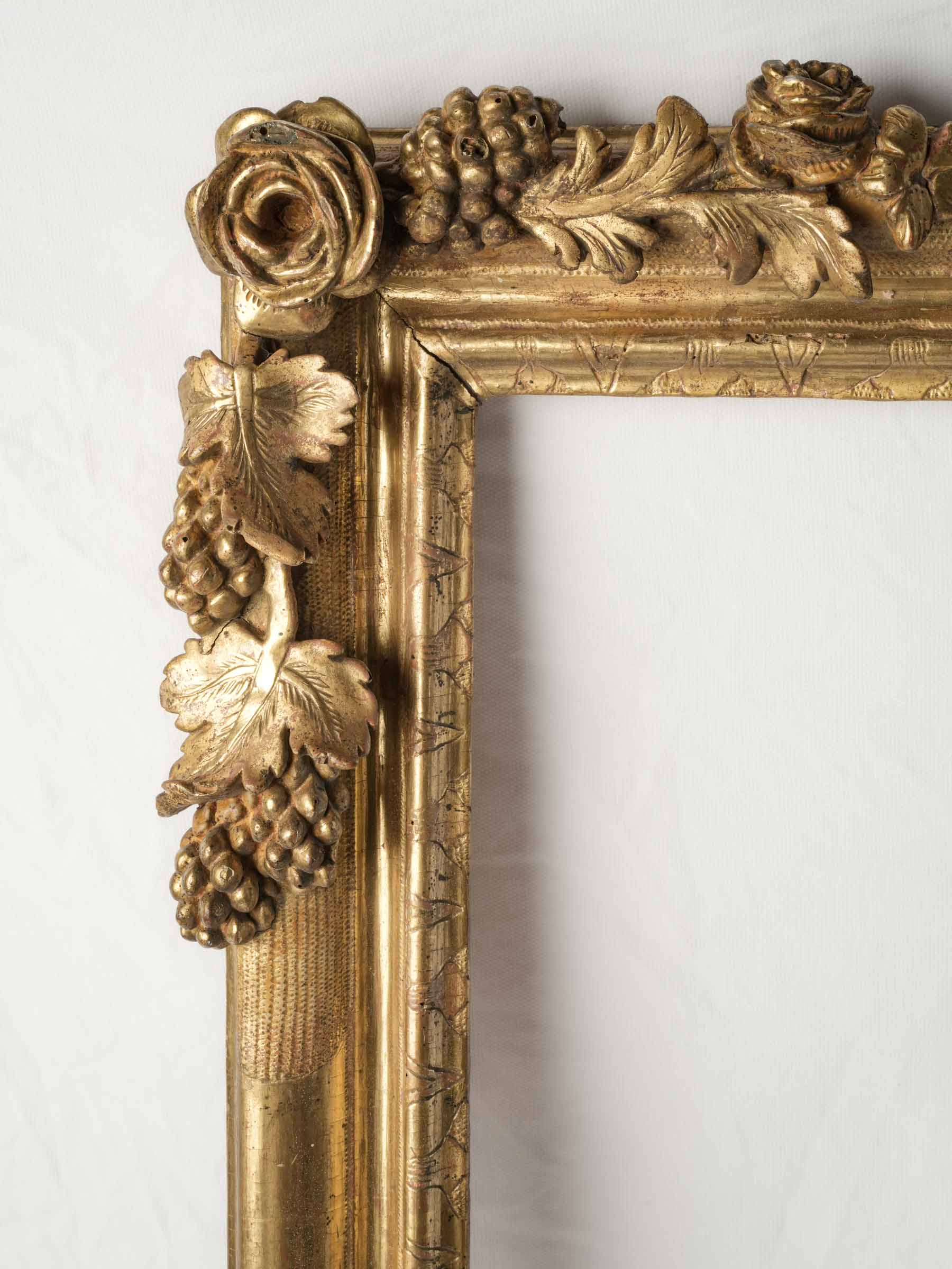 Superb Pair of Louis XIV Carved Giltwood Frames with Grapes and Flowers, Provence, circa 1700