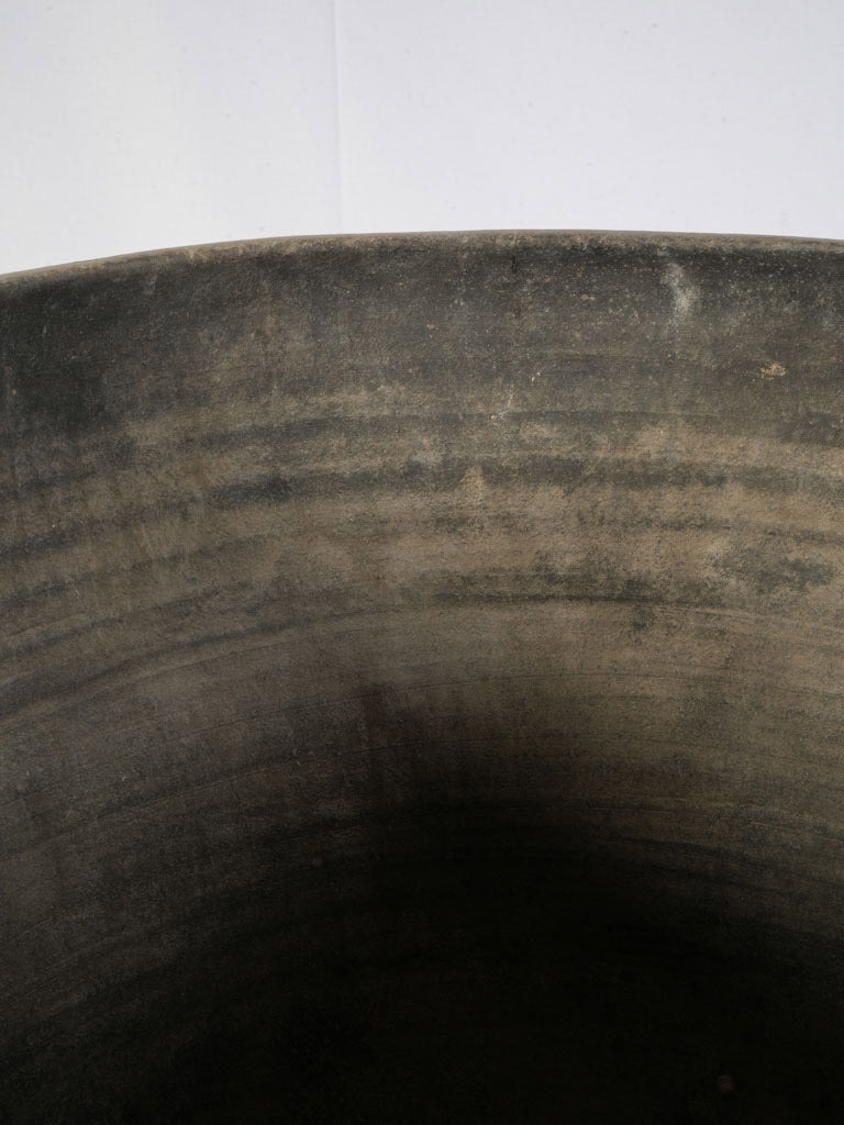 Monumental 18th Century Spanish Black Clay Jar - 22½"