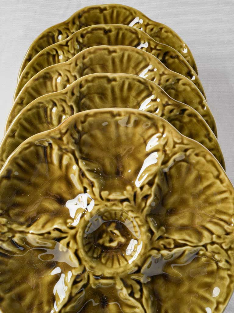 Exquisite French faïence oyster plates