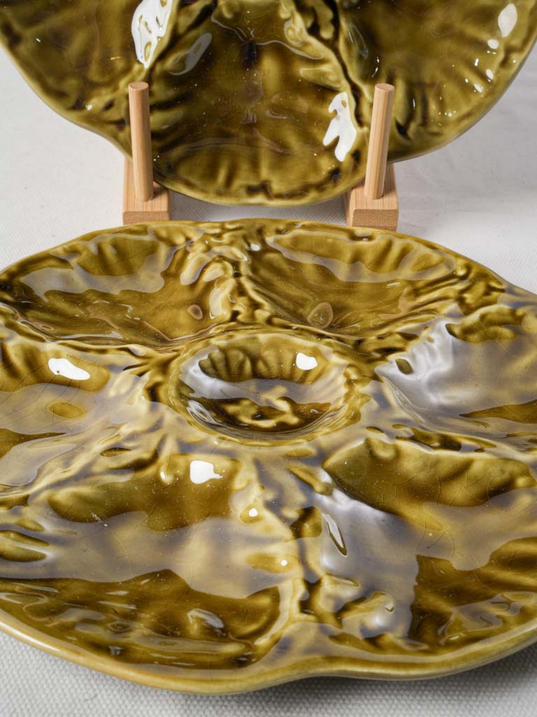 Retro elegant seafood dishware