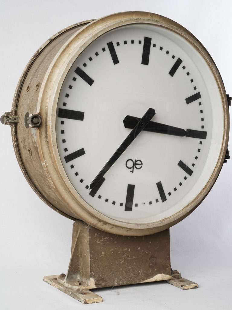 Mid-century metal station timepiece