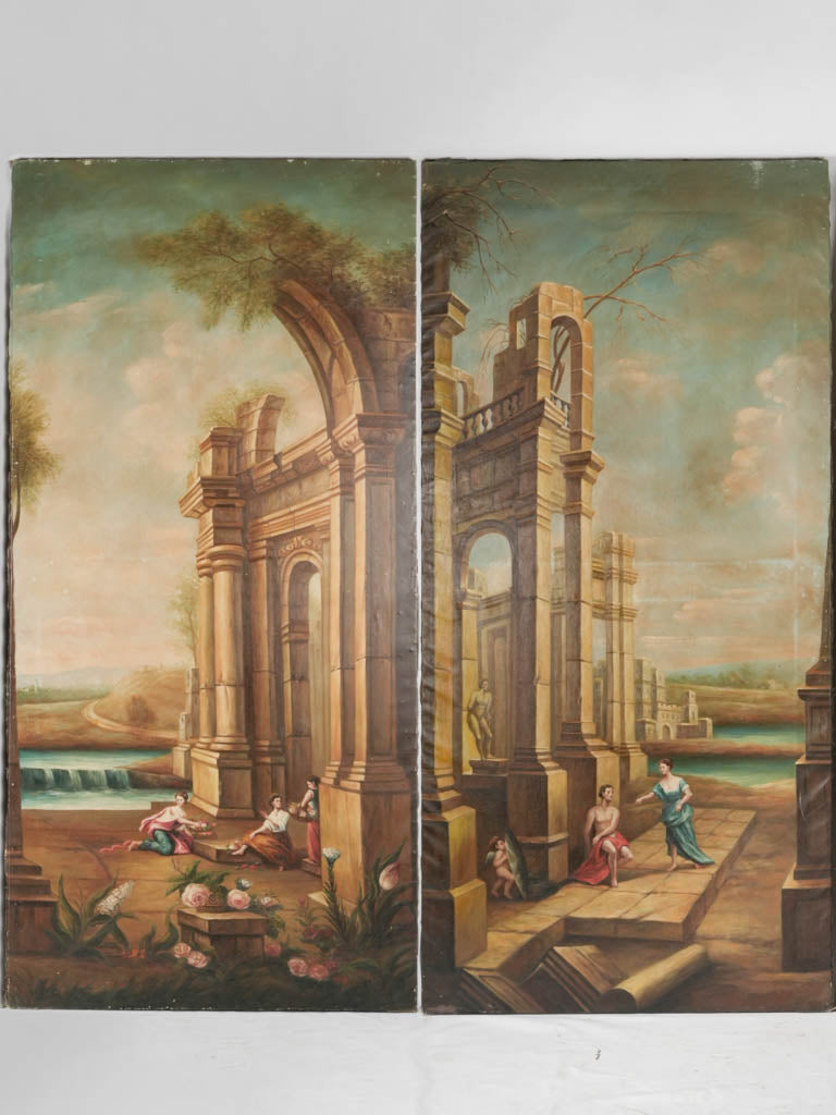 Grand Historical Theatre Décor Pieces