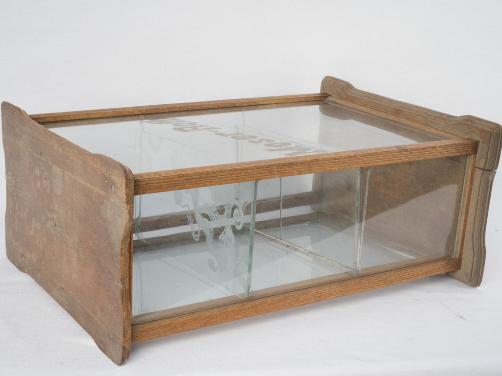 Stunning vintage Moser-Roth display cabinet