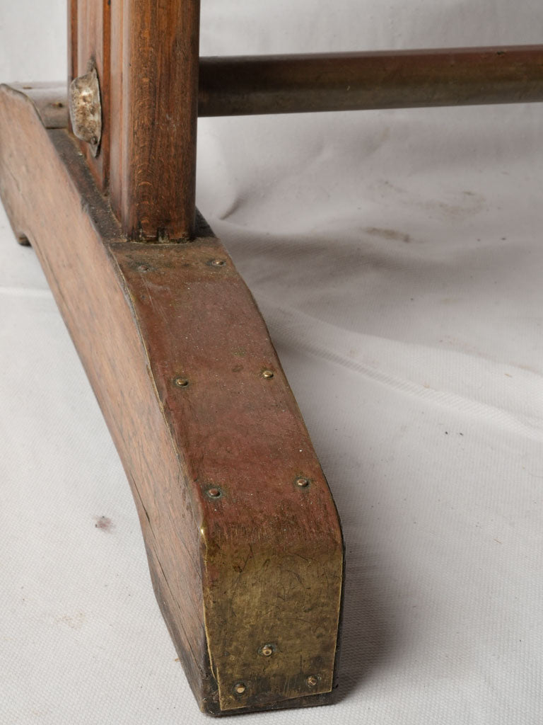 Inviting warm-tone oak table