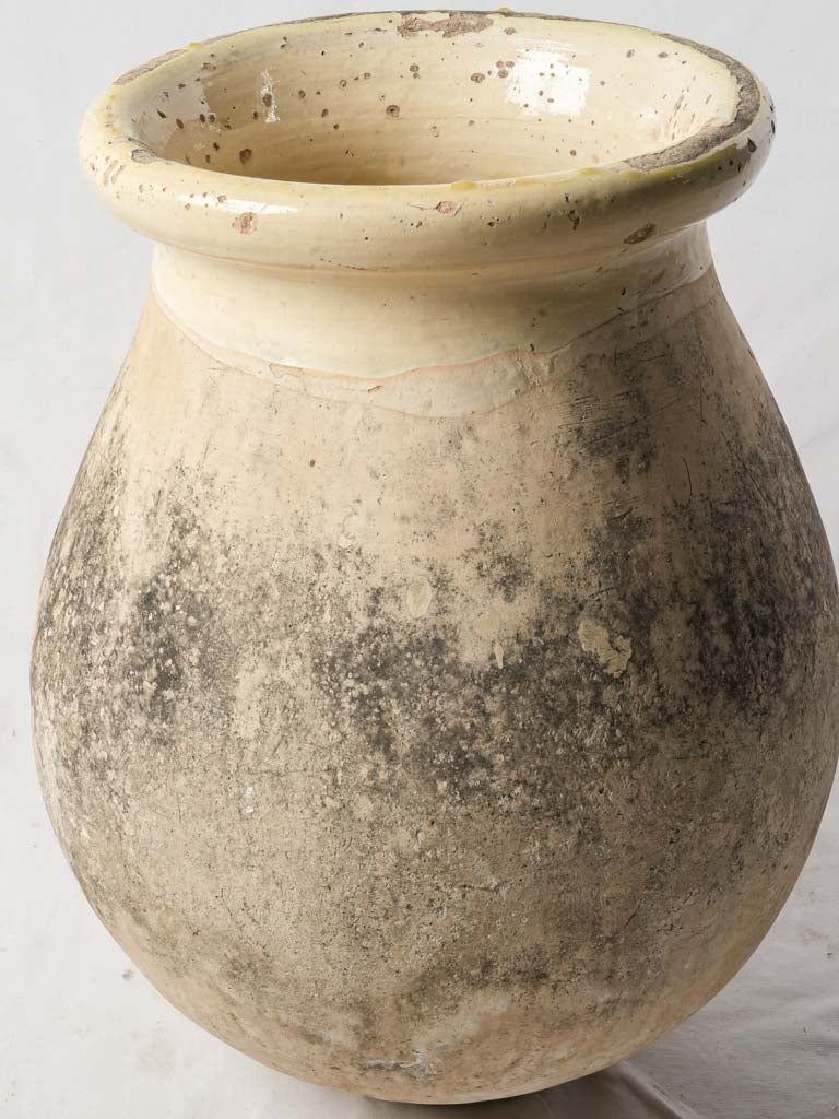 Artisanal Provençal pottery jar