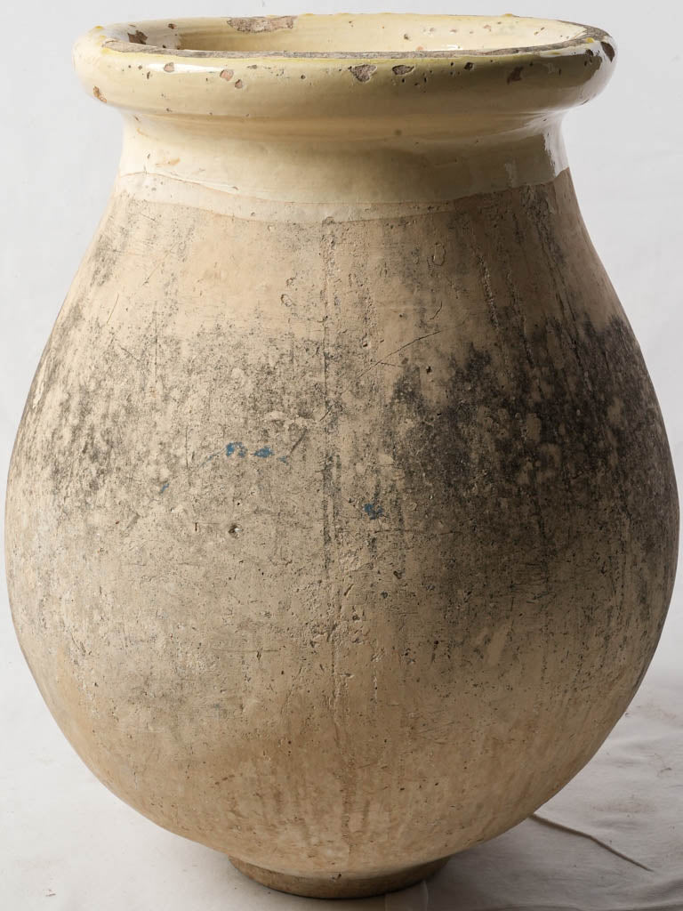 Elegant tapered Biot jar