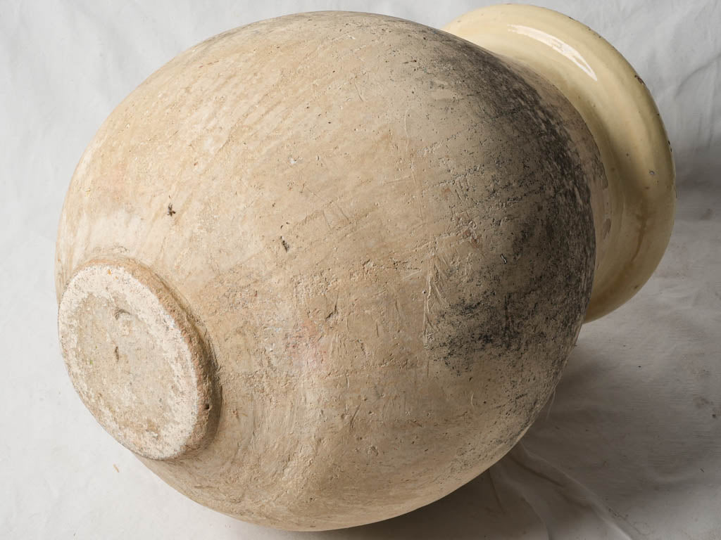 Charming 19th-century Provencal jar