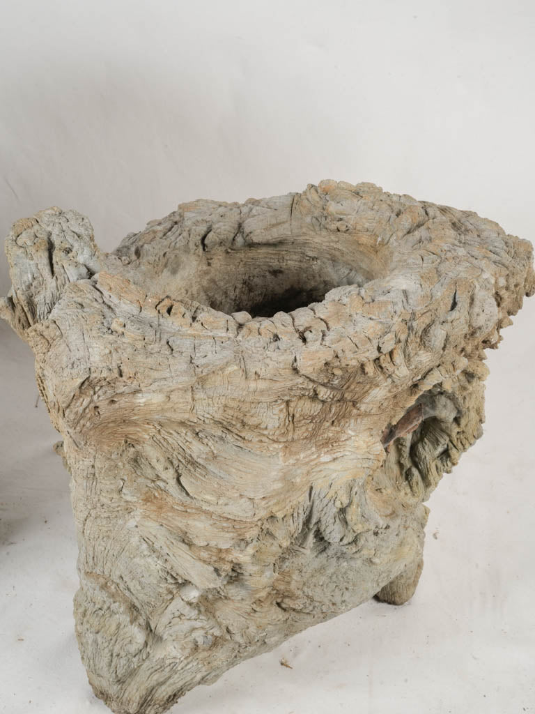 Textured bark effect planter