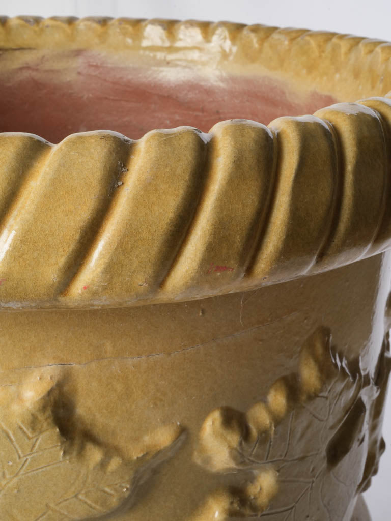 Heavy vintage rope-twist rim urn