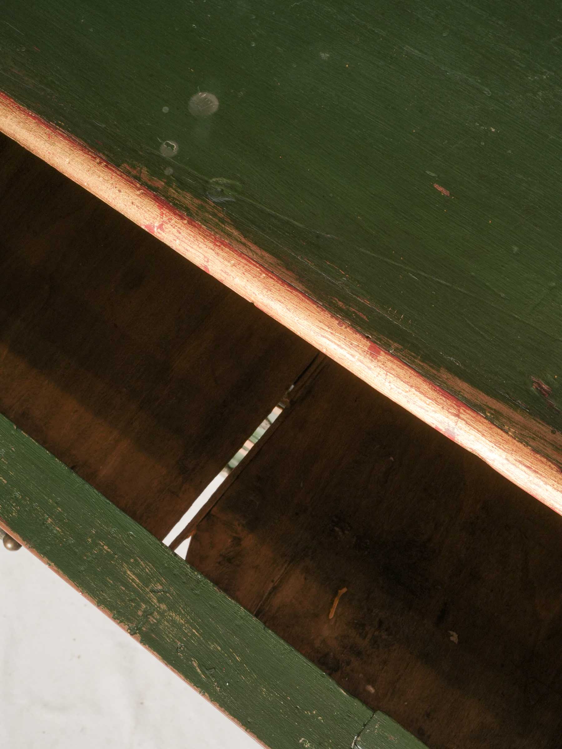 Elegant French Country Commode in Green Paint and Parcel Gilt, 18th Century - 50½" x 24" x 32"