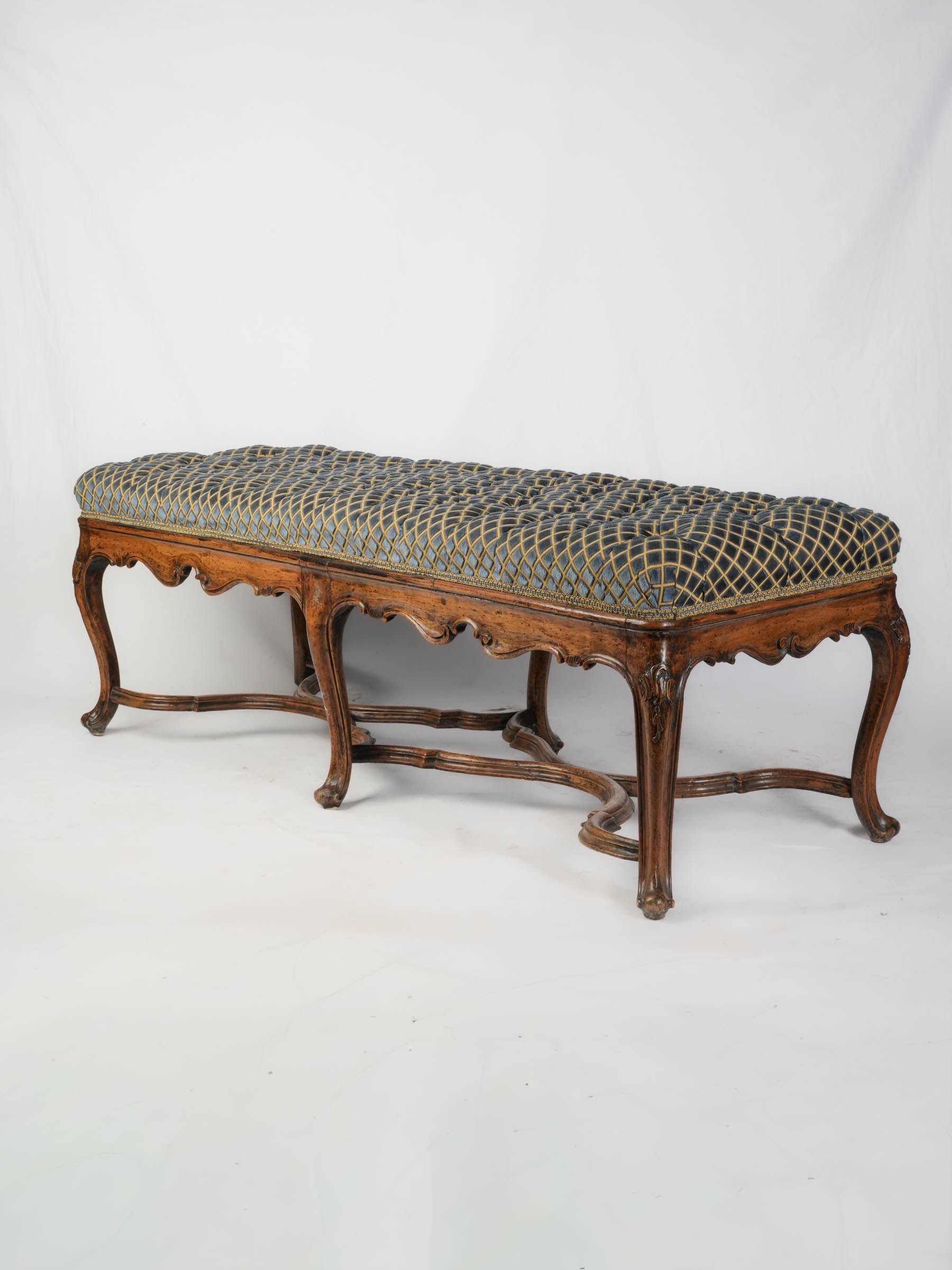 18th-Century Walnut Rococo Banquette w/ Modern Tufted Velvet Upholstery - 54¾"