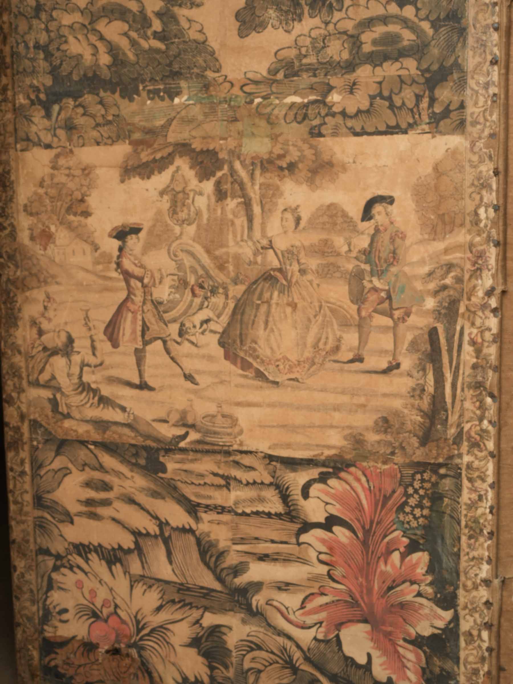 Charming oriental-inspired folding screen