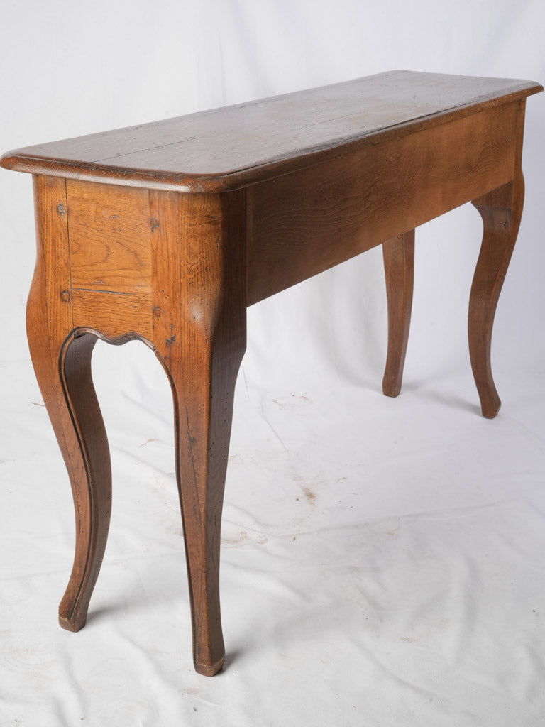 Graceful carving French accent table