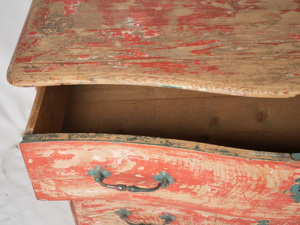 Louis XV scalloped apron commode