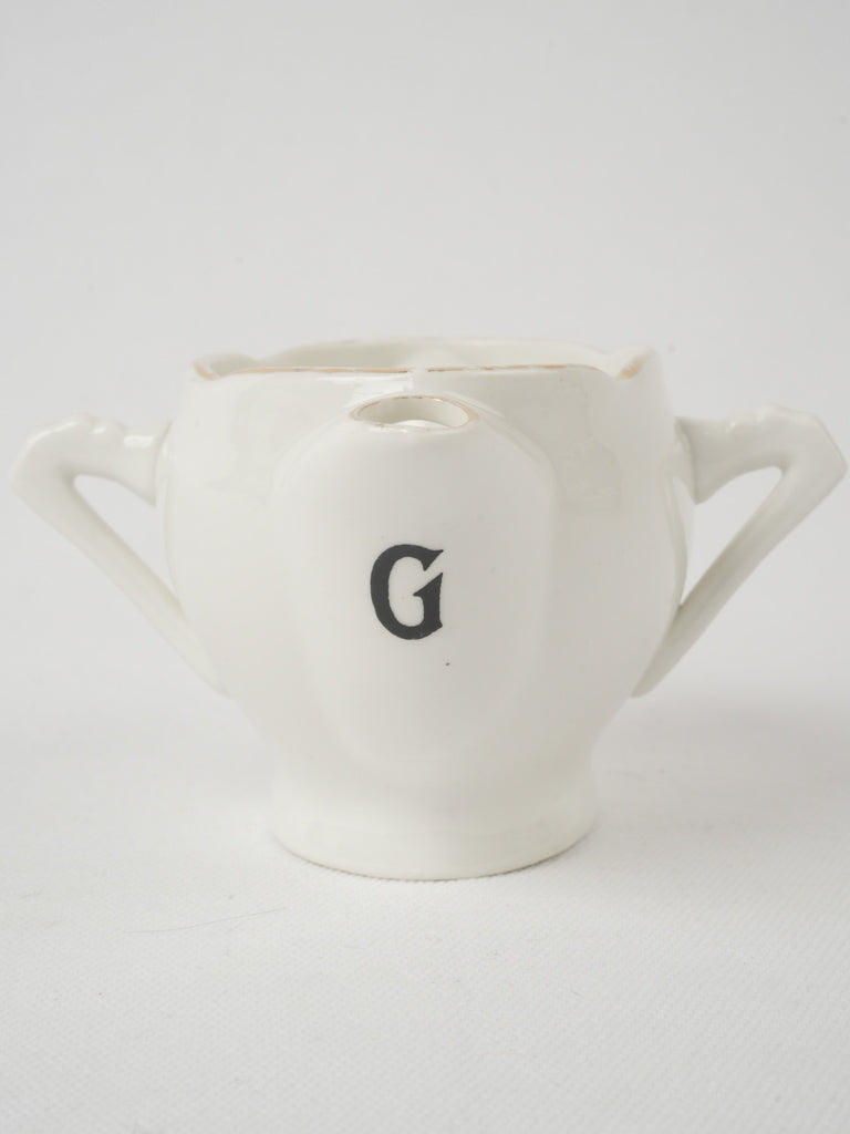 Provence-originated French sauce boat