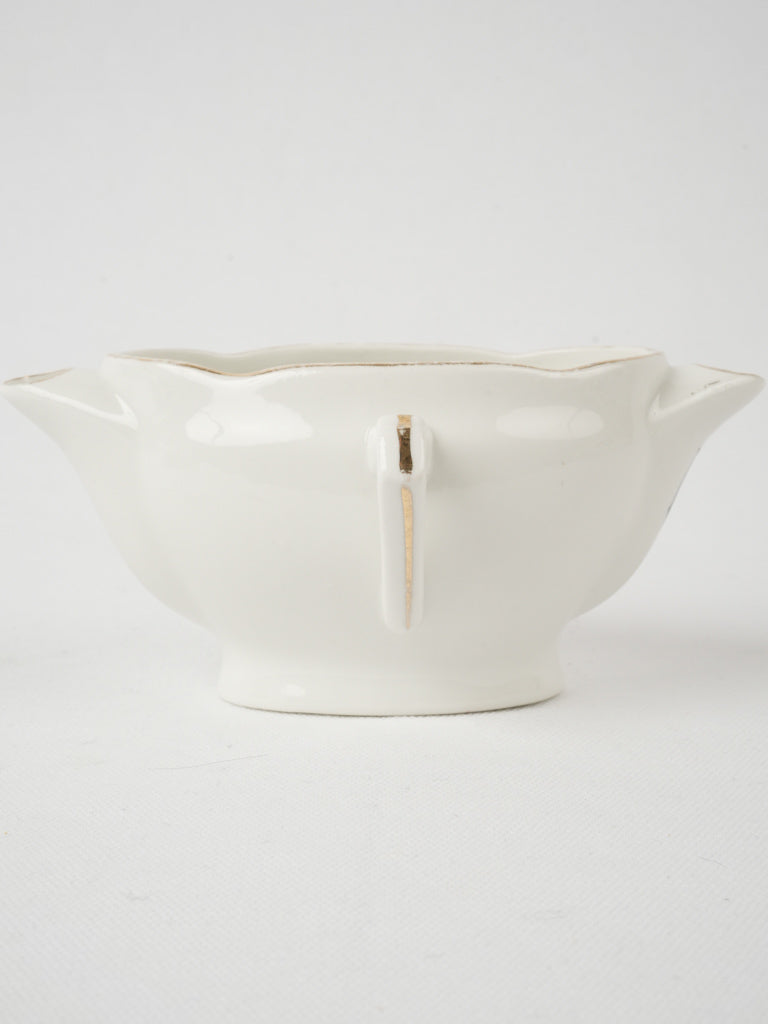 Rare 'maigre gras' porcelain sauce boat