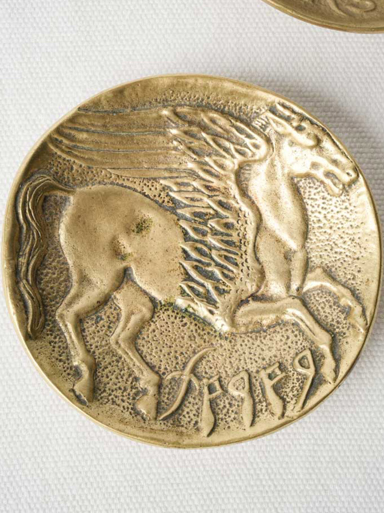 Petite decorative bronze catchalls