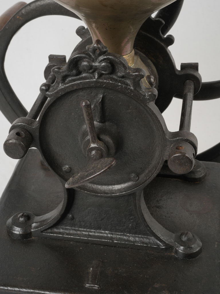 Historical wooden drawer grinder