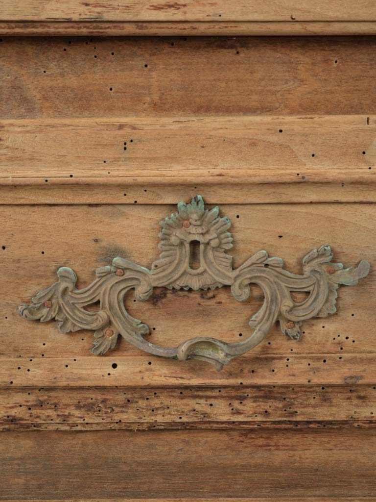 Régence style walnut commode, French antique furniture