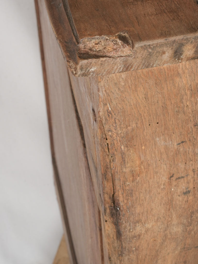 French antique commode in walnut, Régence period design