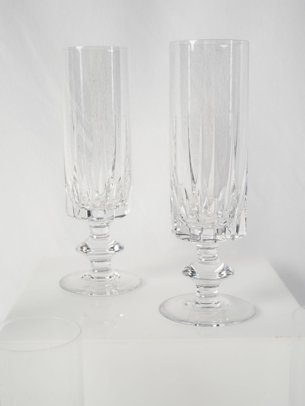 Set of 10 Elegant Cut-Crystal Champagne Flutes - 6¼"