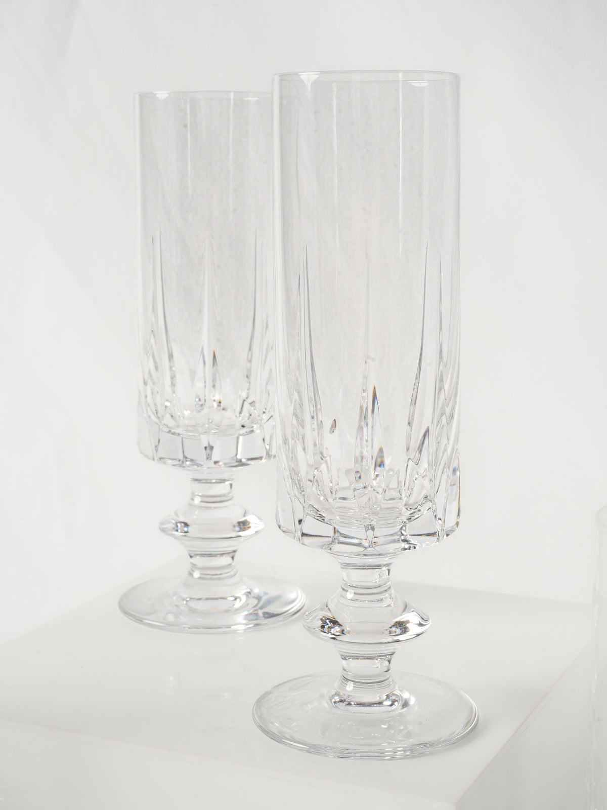 Set of 10 Elegant Cut-Crystal Champagne Flutes - 6¼"