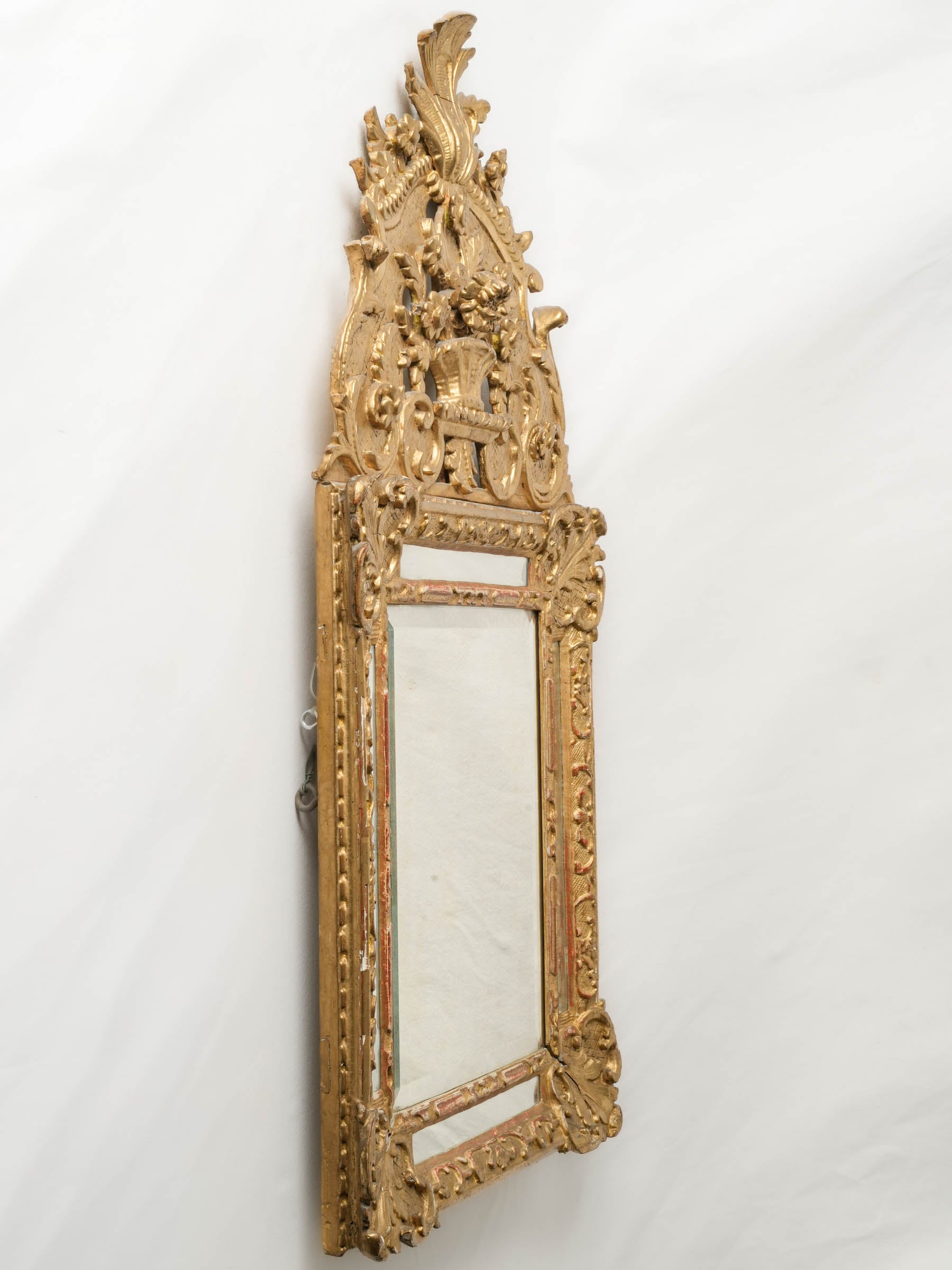 Dazzling Régence Gilt Mirror w/ Parcloses, Early 18th Century - 39½" x 21¼"