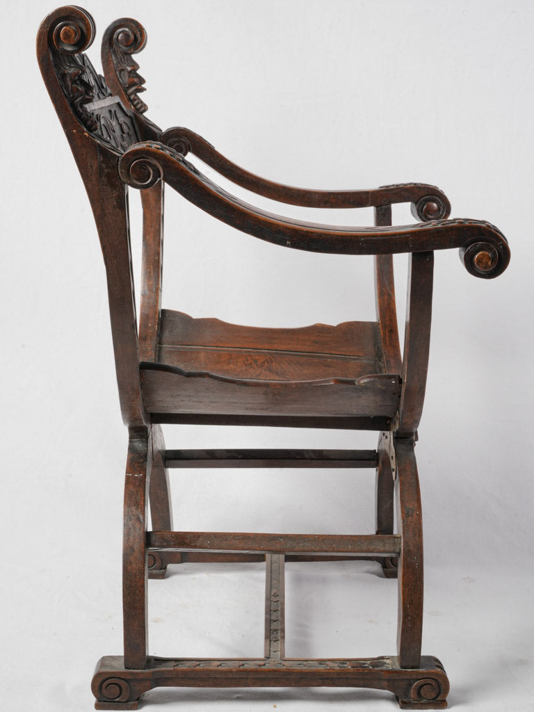 Detailed acanthus motif seat