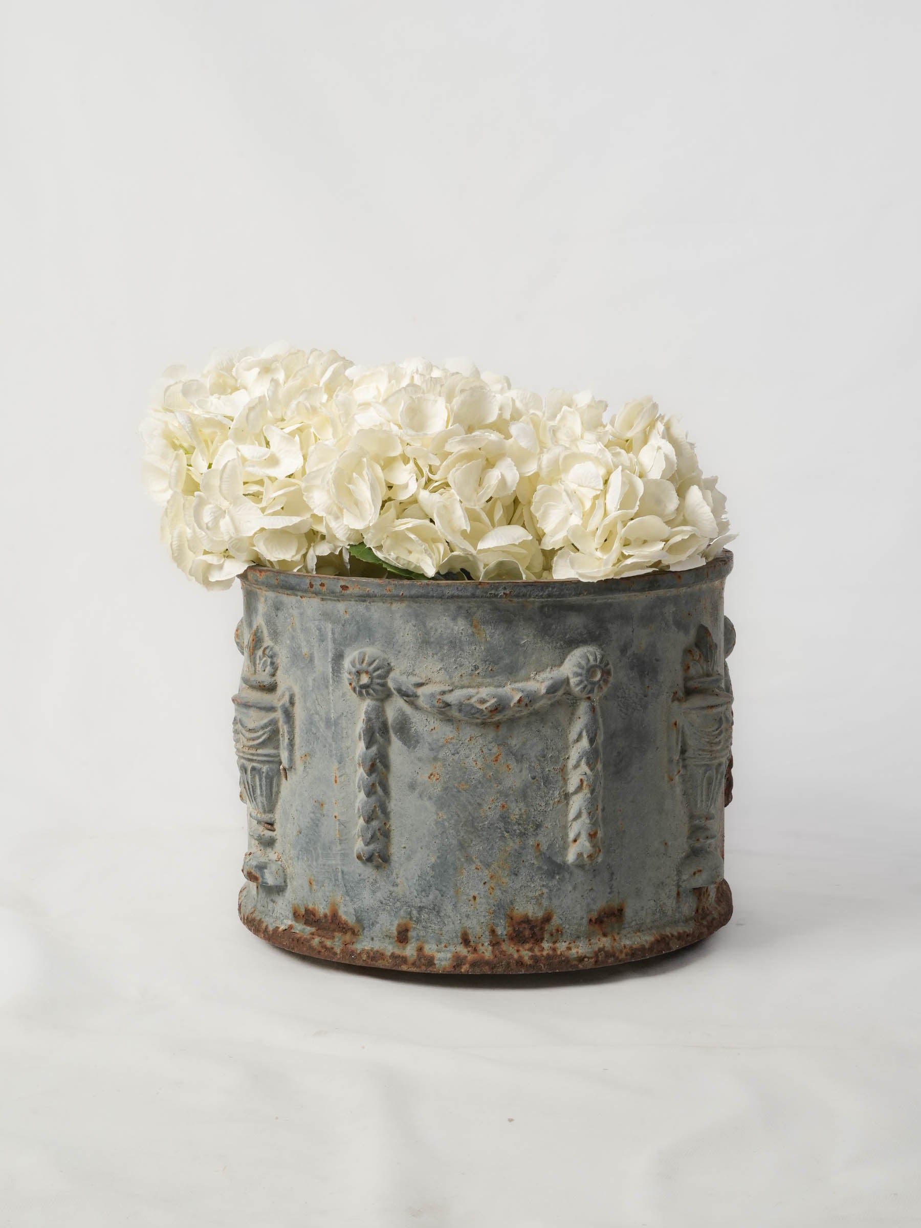 Neoclassical Cast Iron Planter, 20th Century - 10¼" x 14½"