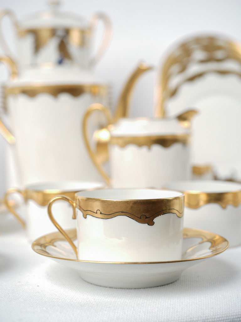 Exquisite Limoges lidded sugar bowl