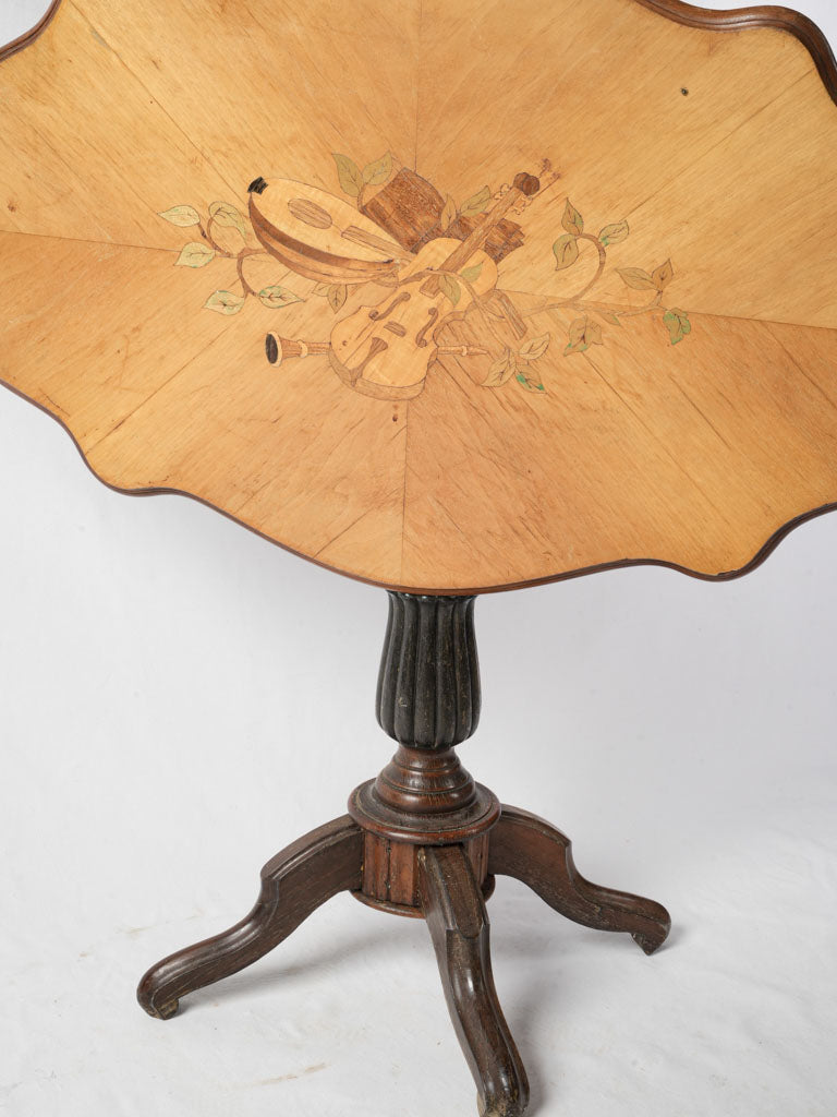 Classic dark-stained pedestal table