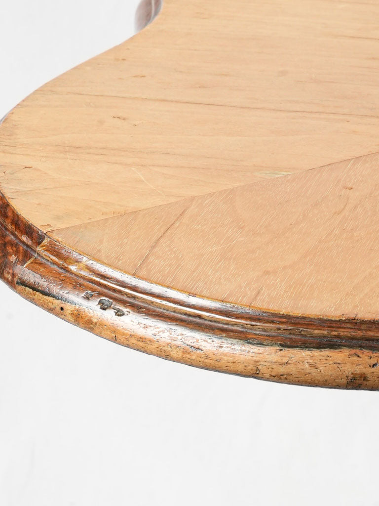 Timeless salon music-room table