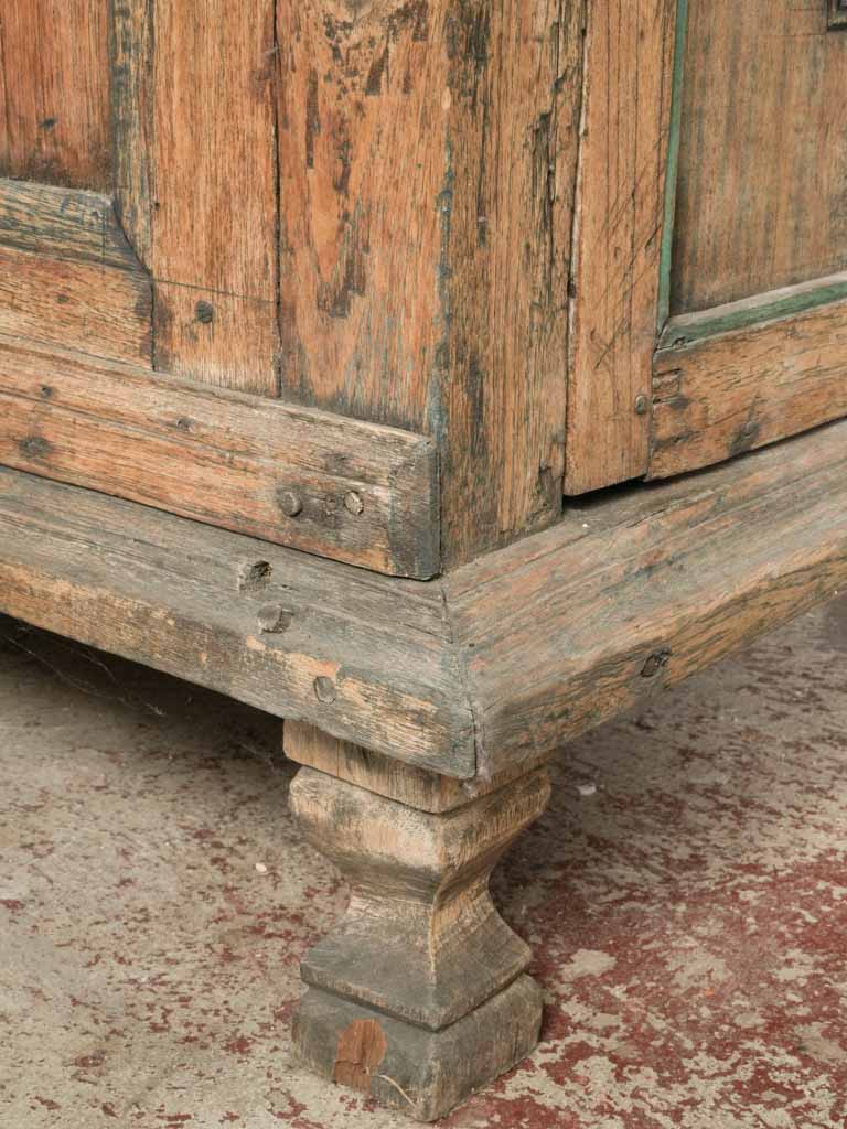 Historic farmhouse charm furniture