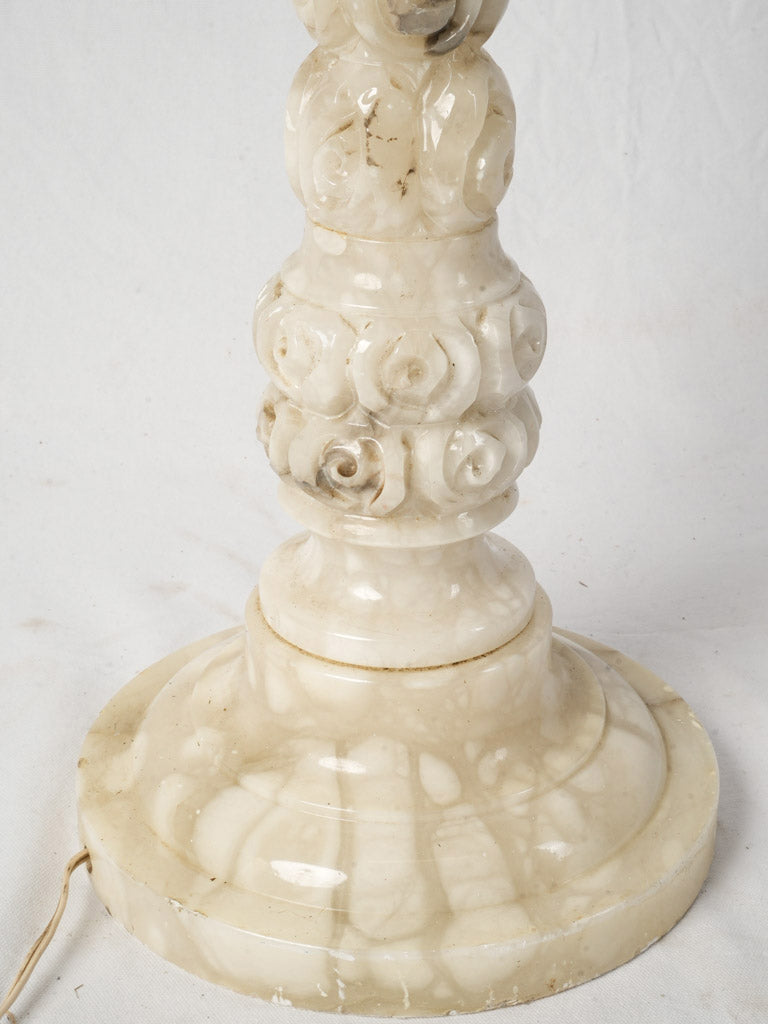 Stylish floral pattern lamp
