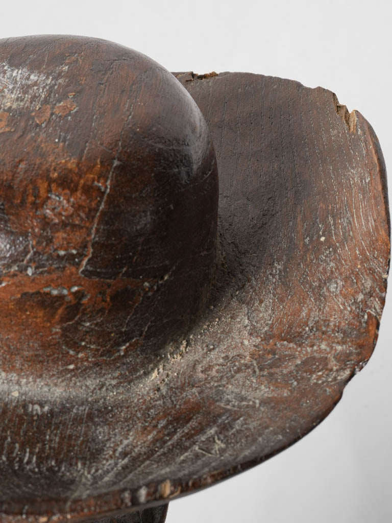 Graceful period religious decoration