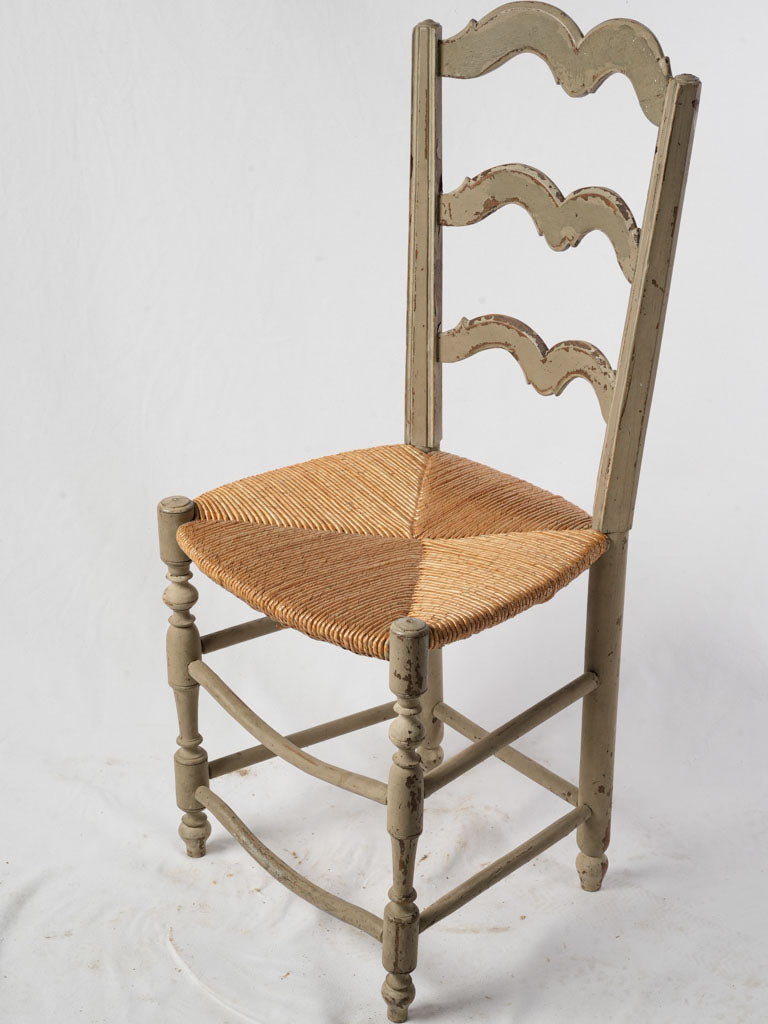 Vintage Provençal ladderback chair