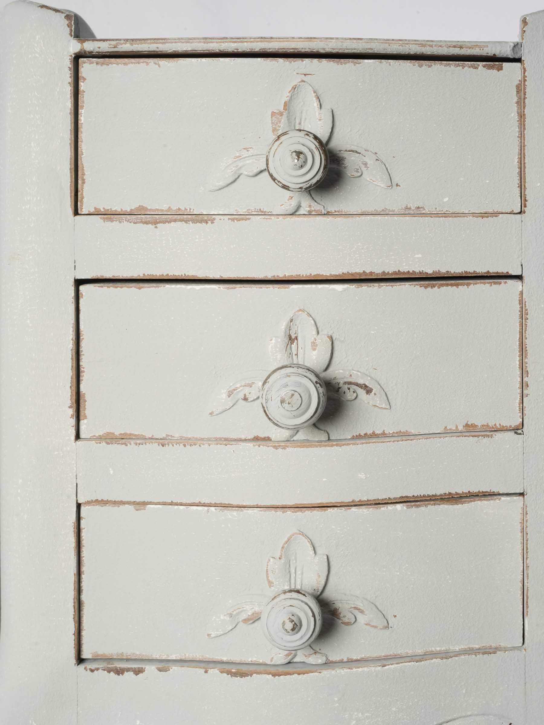 Pair of Petite French Painted Bedside Tables, Mid-20th Century -27½"