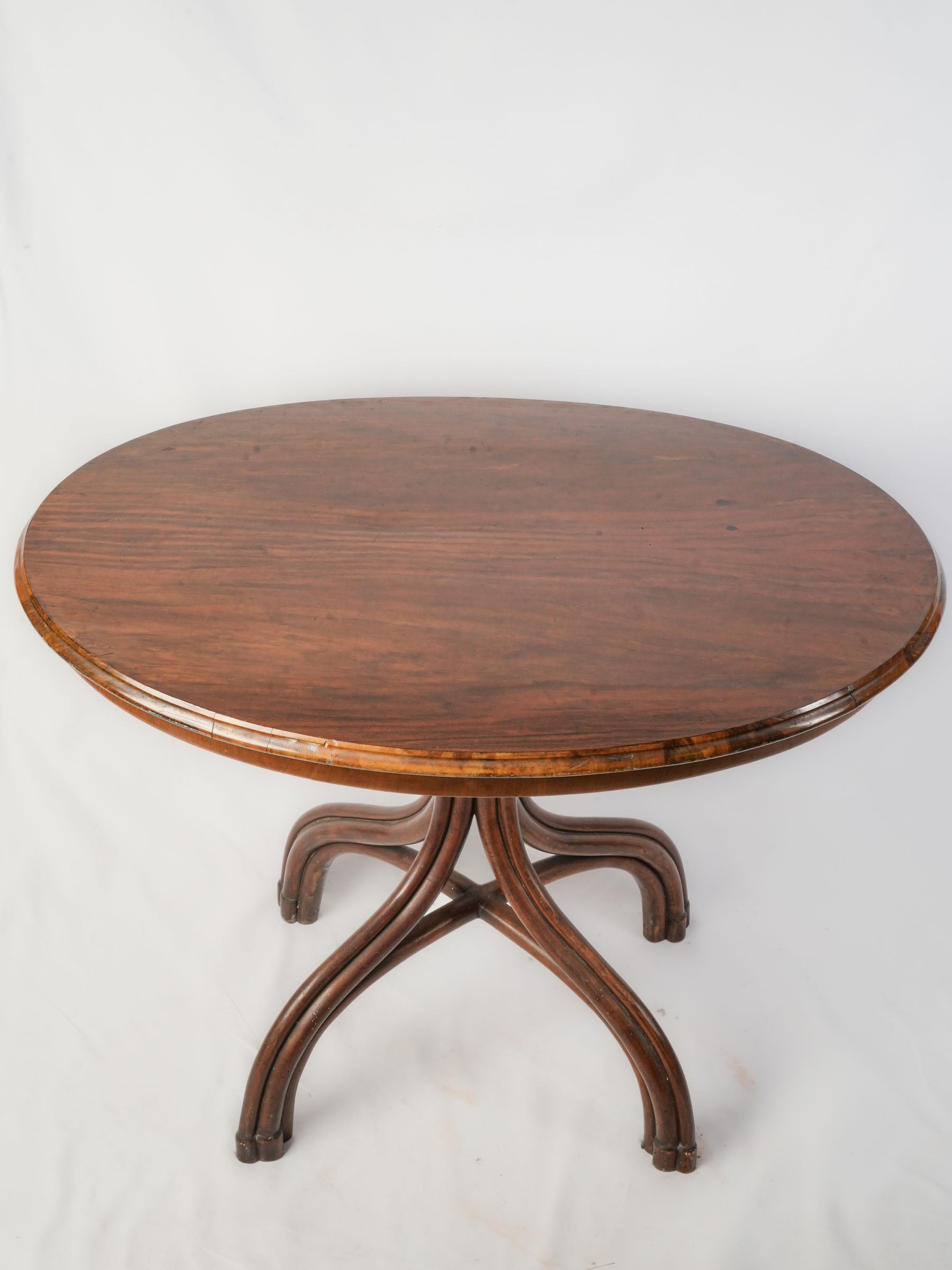 Bentwood Oval Guéridon Attributed to Thonet, Circa 1900 - 41¼"