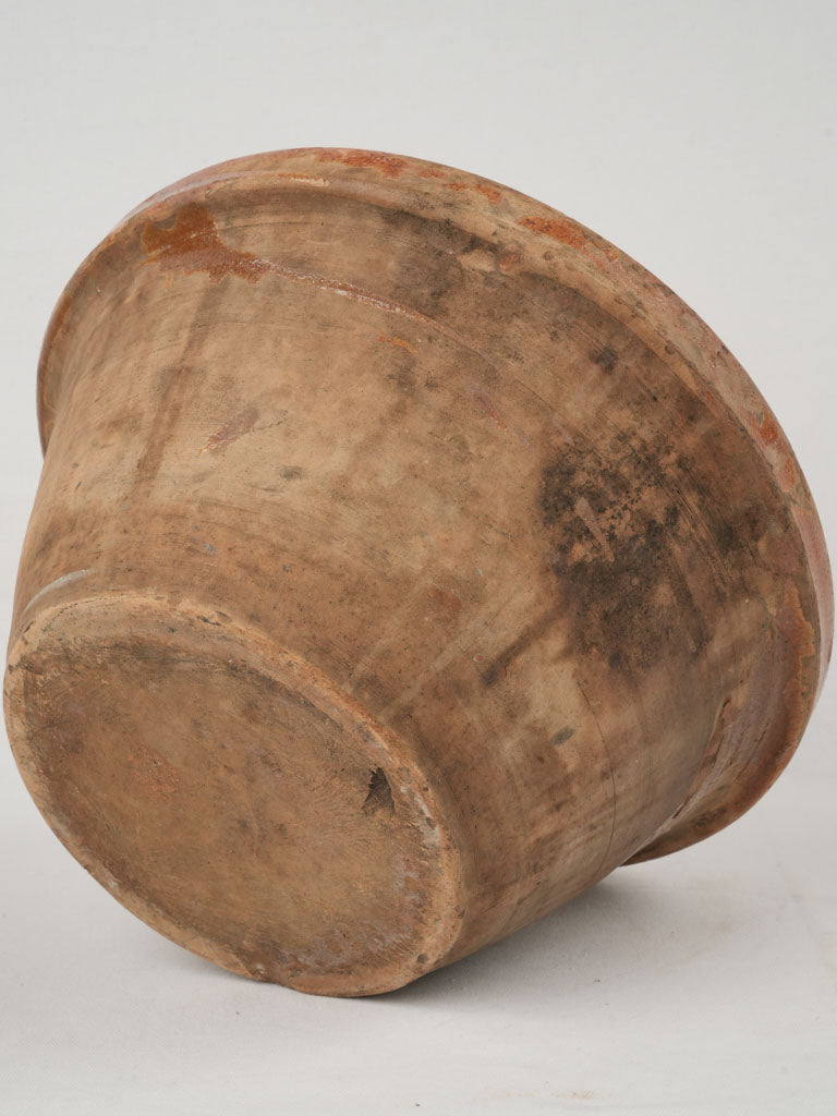 Patina-adorned antique tian bowl