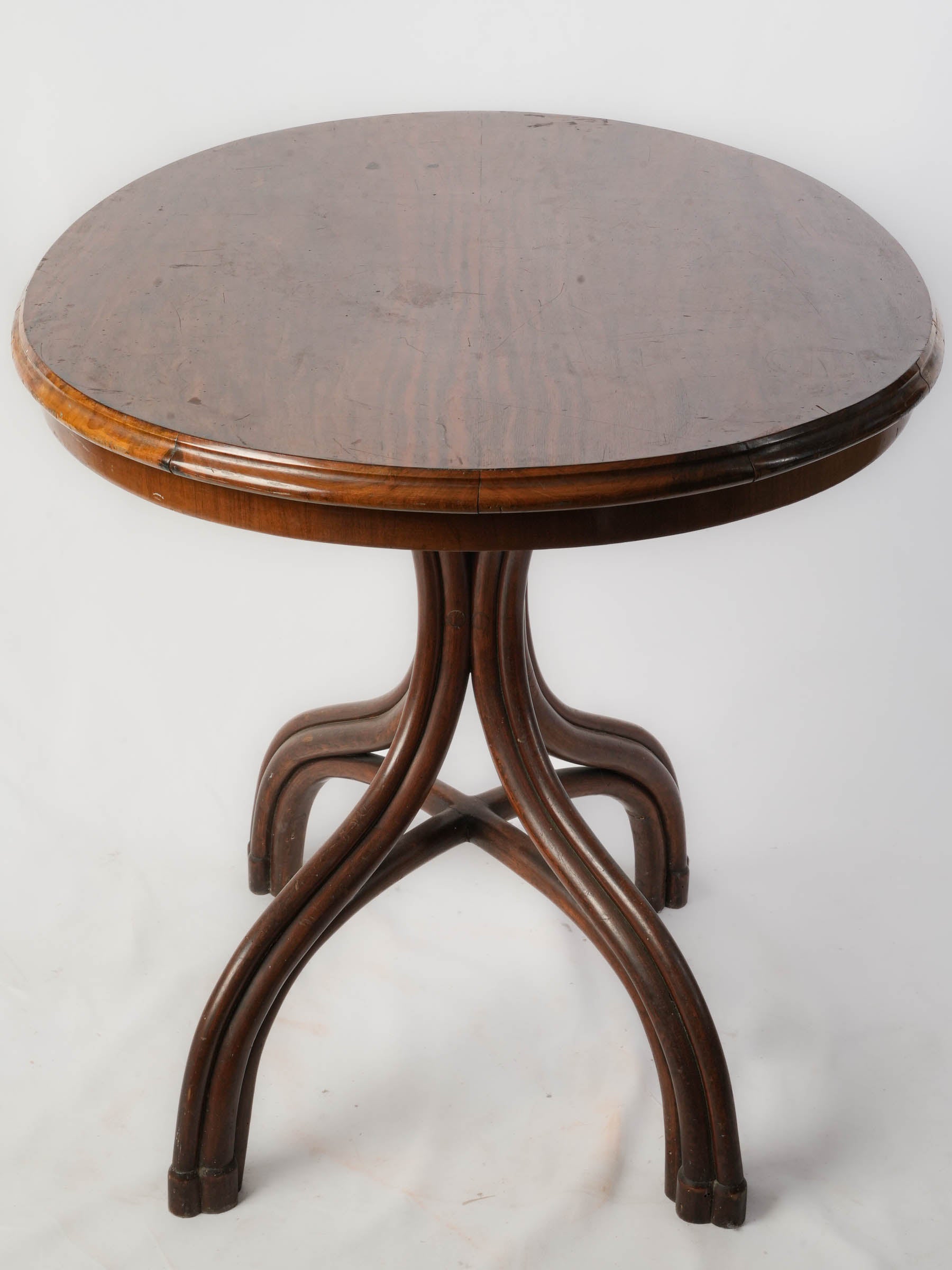 Bentwood Oval Guéridon Attributed to Thonet, Circa 1900 - 41¼"