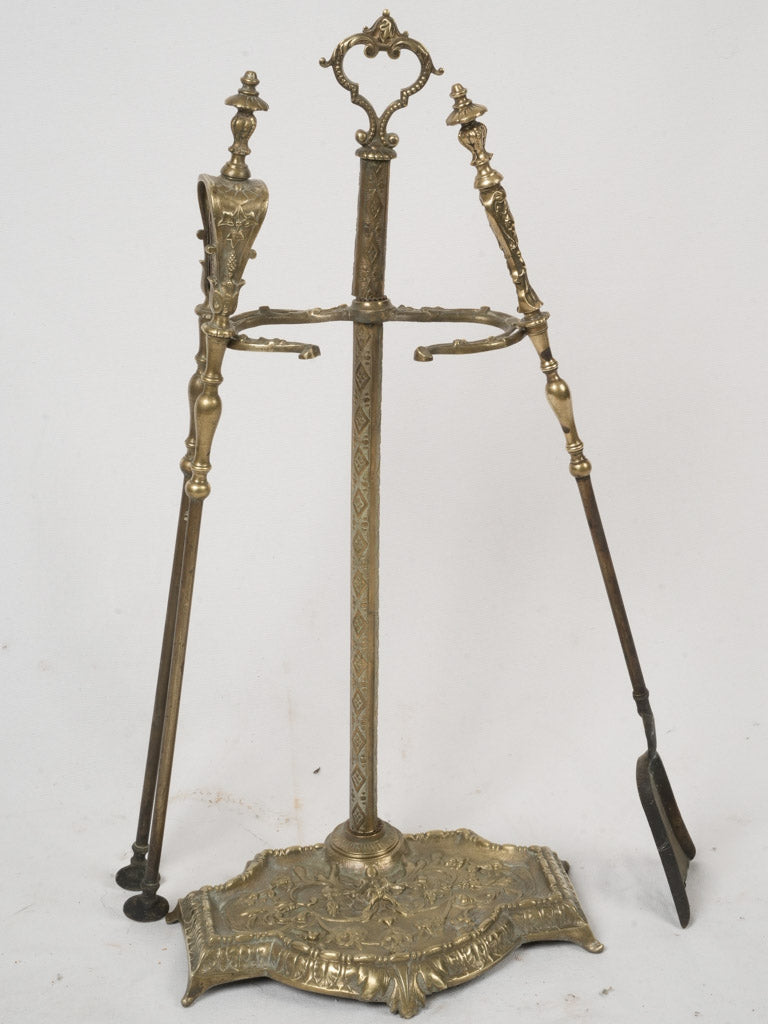 Vintage detailed fireplace accessory