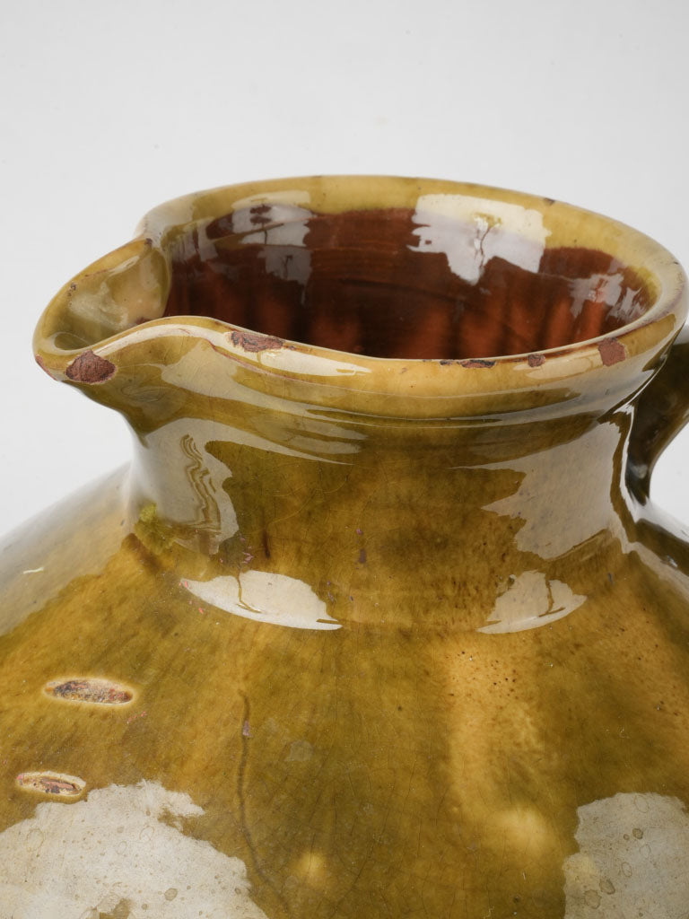 Glossy rustic French tableware
