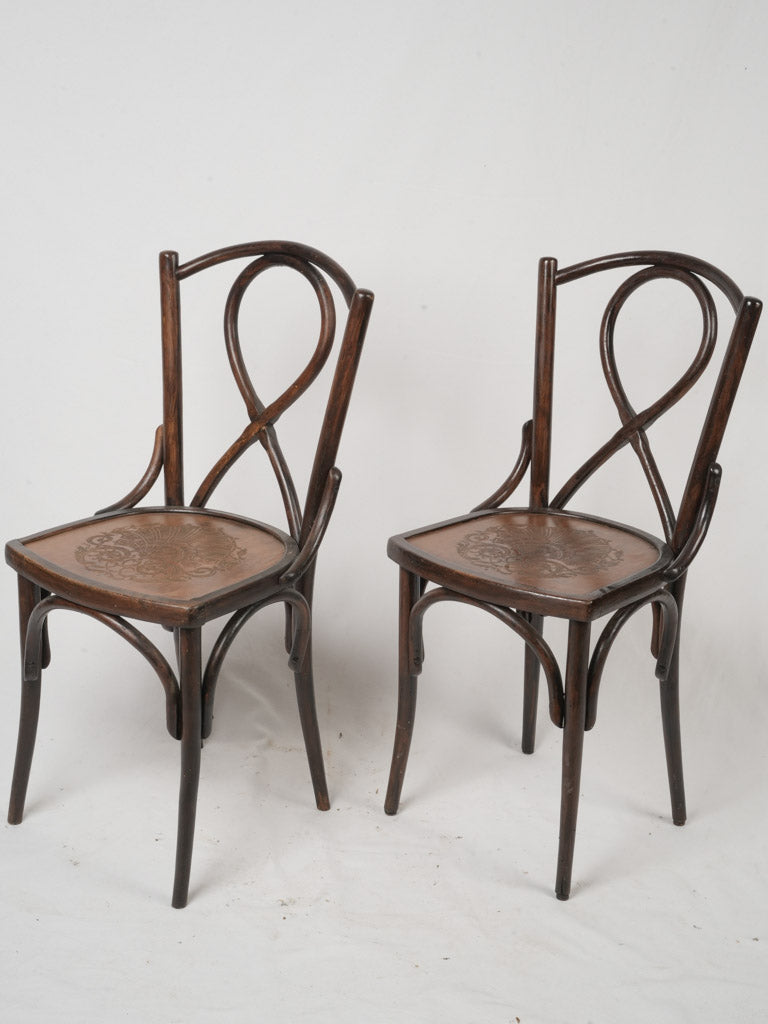 Antique bentwood café seating