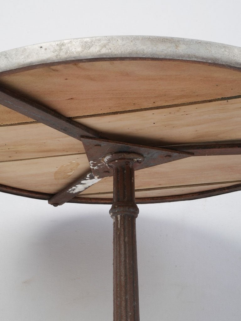 Antique Quinquina Top Iron Table