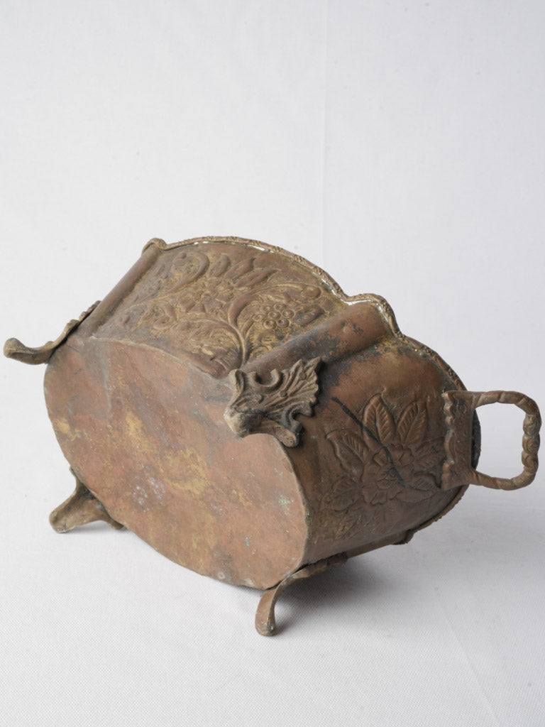 Curved foliate brass centerpiece jardinière